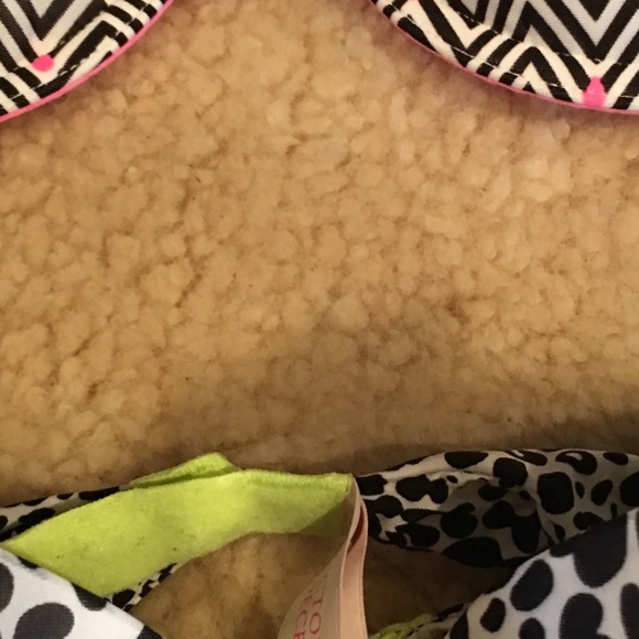 Victoria ‘s Secret brand new bras - Picture 2 of 8